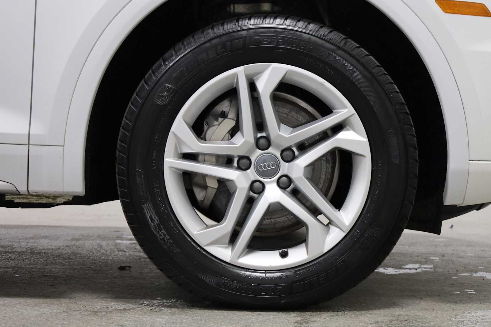 Thumbnail: 2019 Audi Q5 - 12