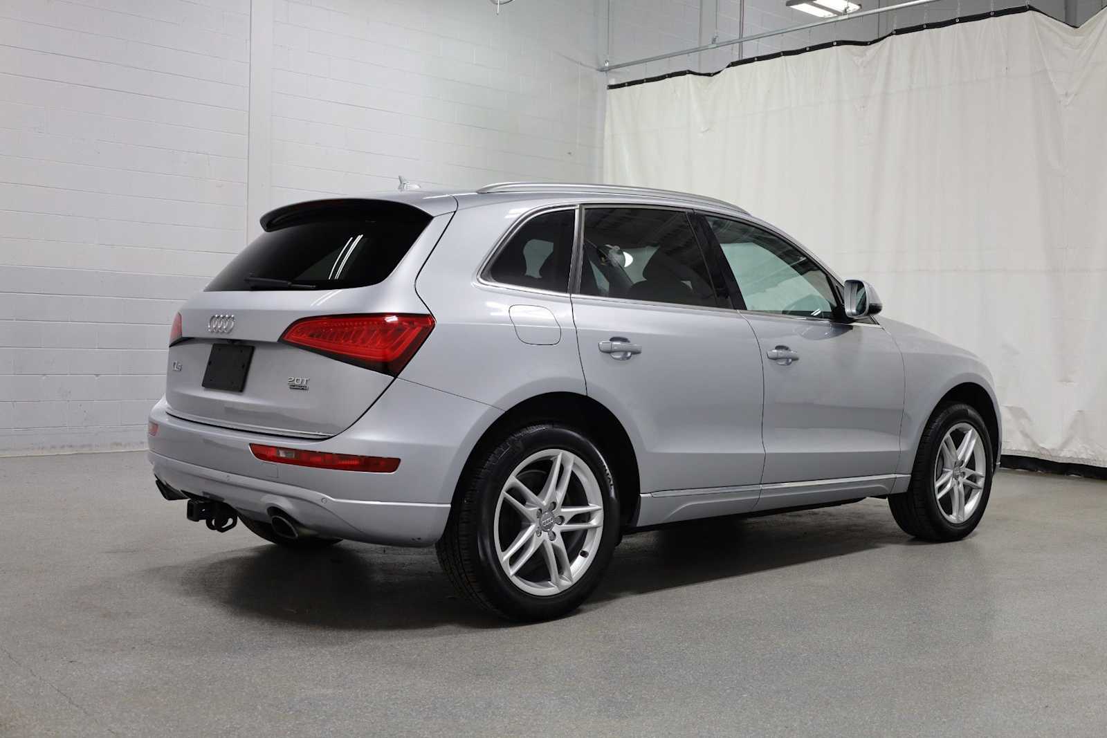 Thumbnail: 2016 Audi Q5 - 9