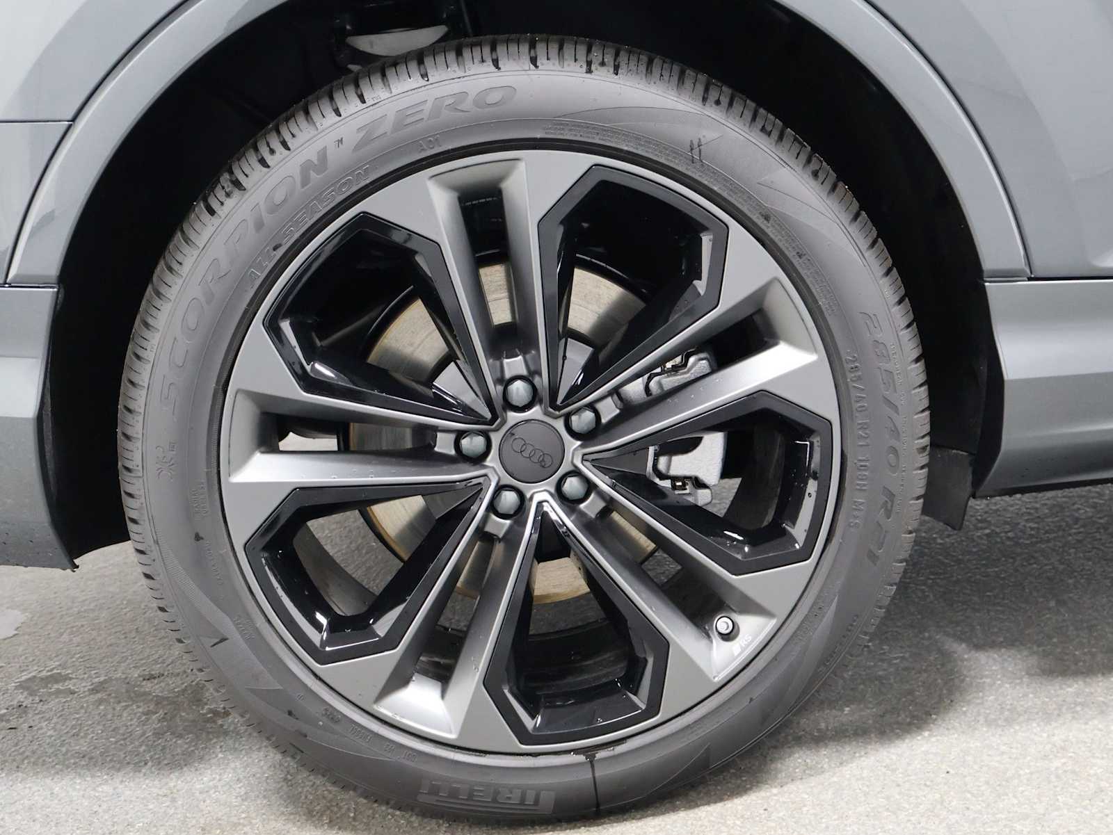 Thumbnail: 2026 Audi Q7 - 33