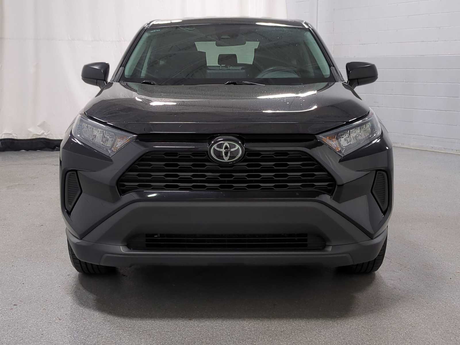 Thumbnail: 2022 Toyota RAV4 - 14