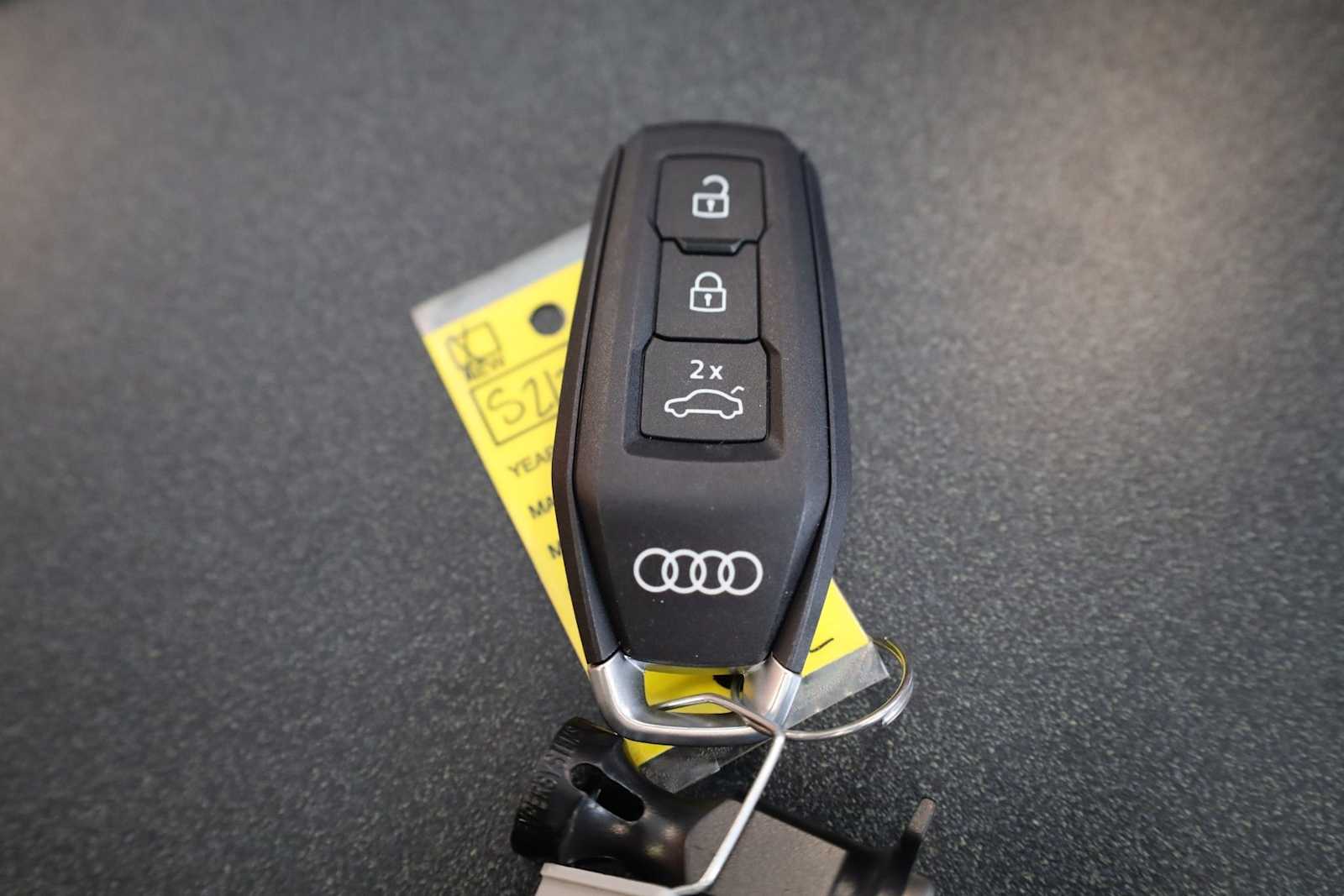 Thumbnail: 2025 Audi Q5 - 41