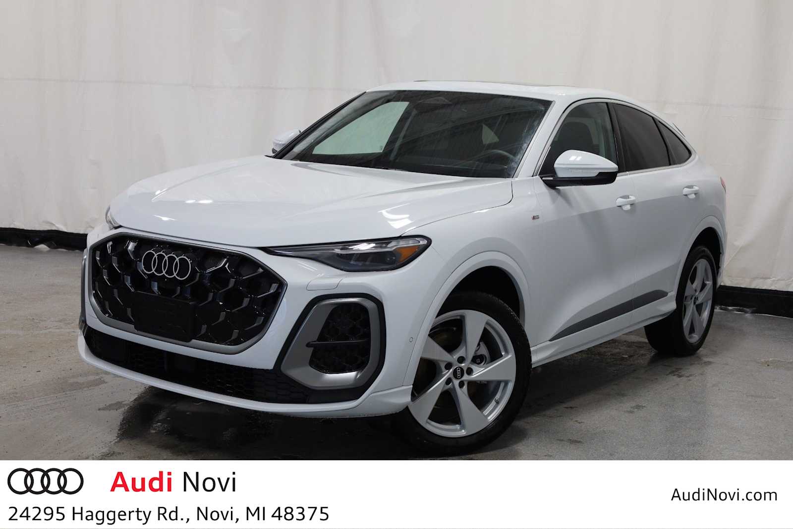 Thumbnail: 2025 Audi Q5 - 1