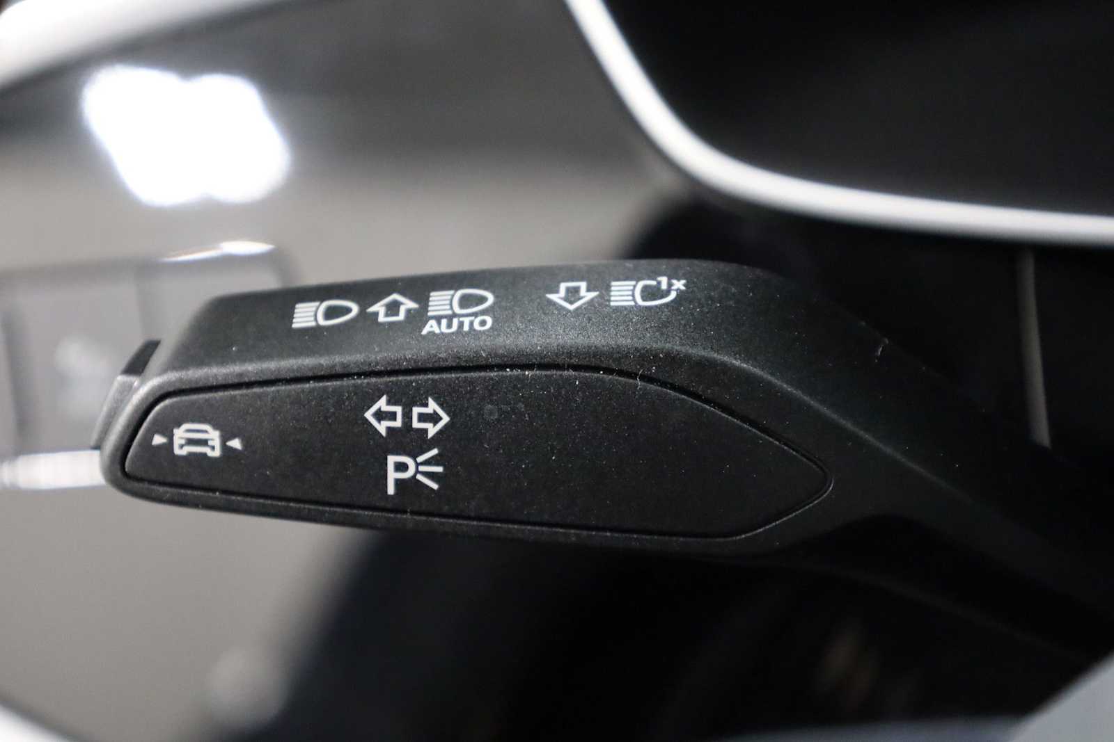 Thumbnail: 2025 Audi Q3 - 28