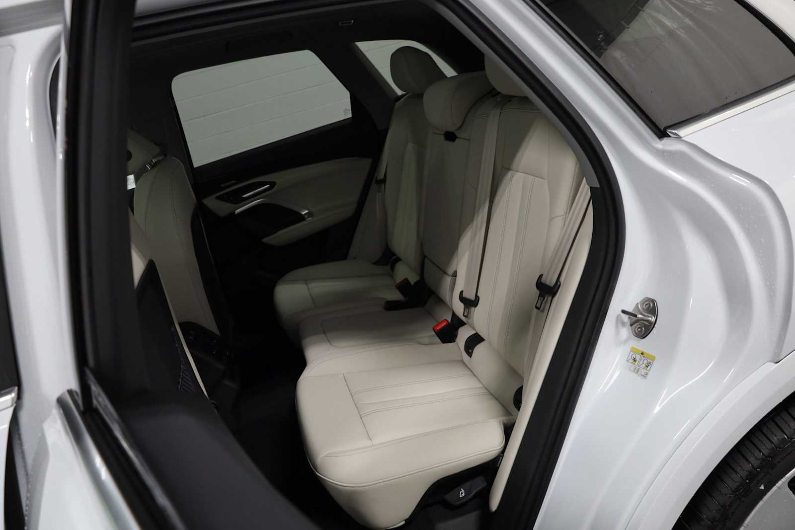 Thumbnail: 2026 Audi Q5 - 34