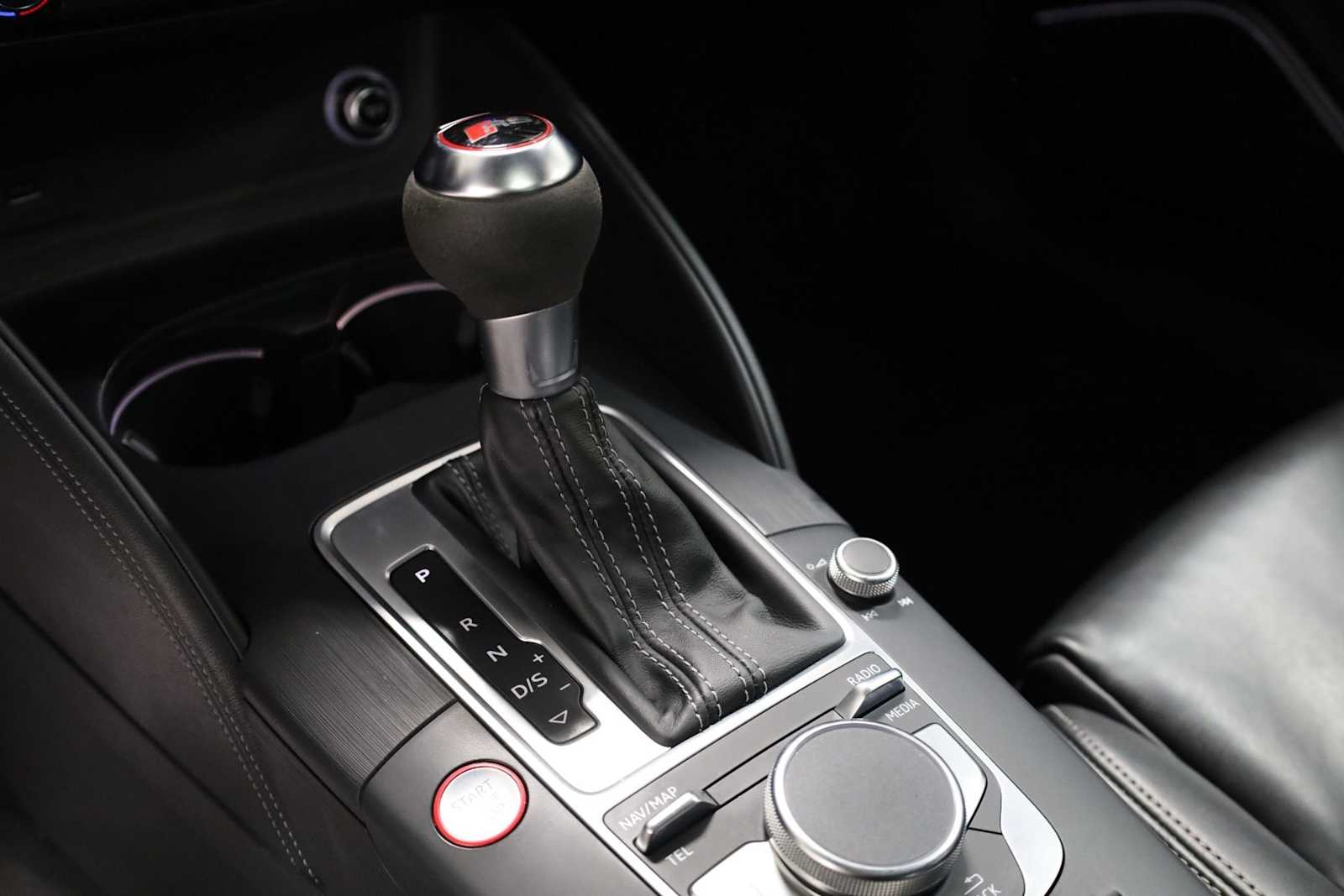 Thumbnail: 2018 Audi RS 3 - 28