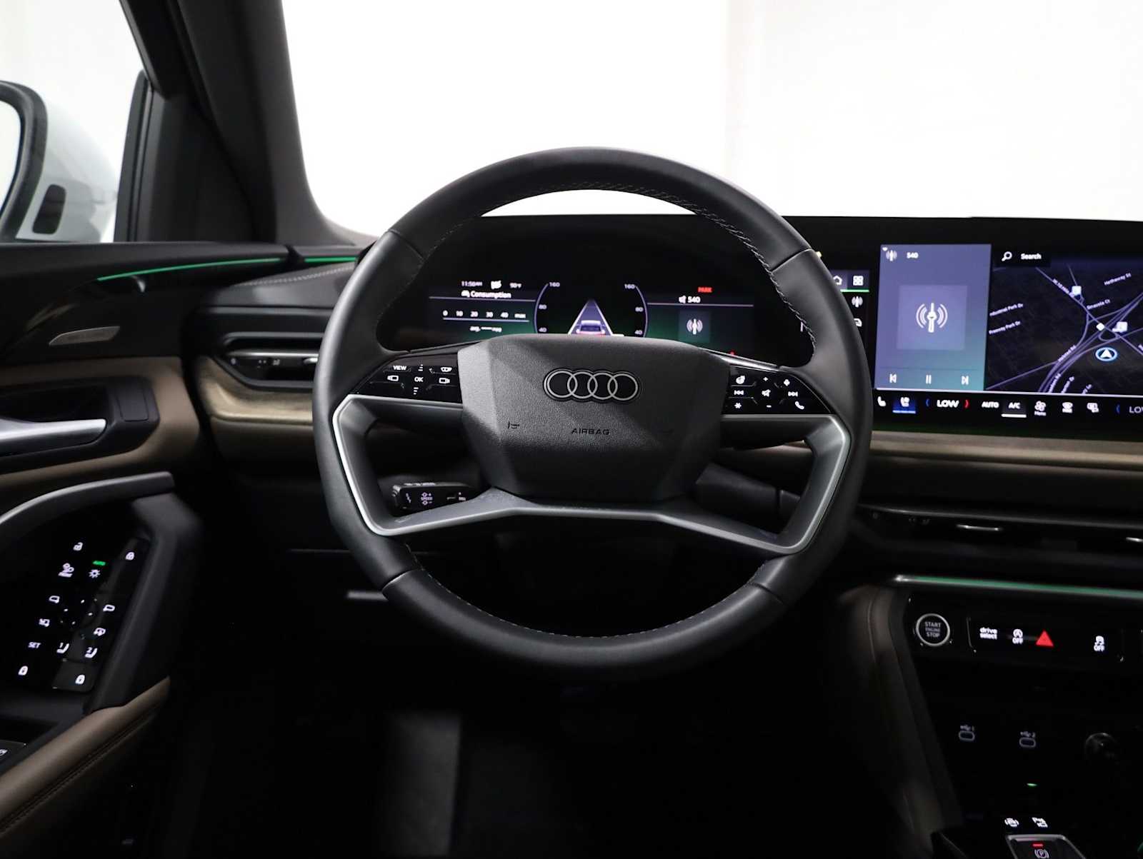 Thumbnail: 2025 Audi Q5 - 23