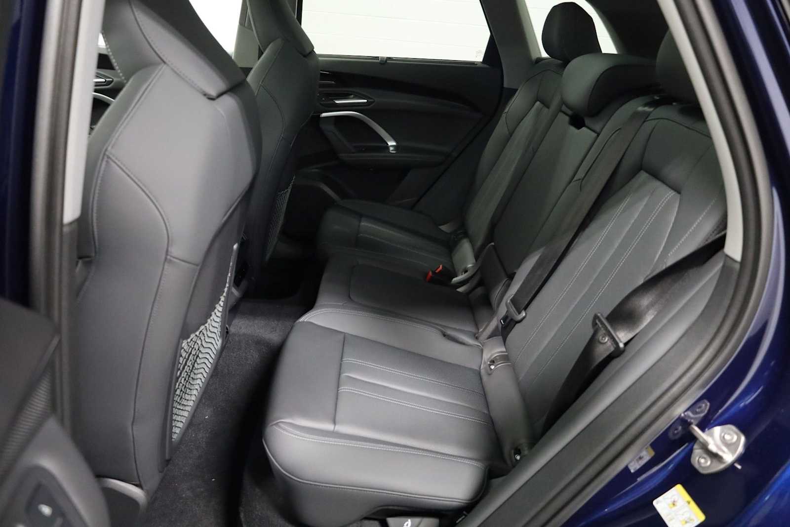 Thumbnail: 2025 Audi Q5 - 33