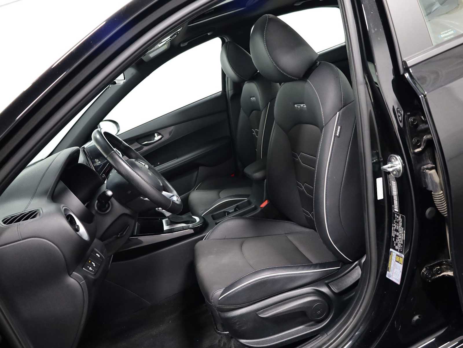 Thumbnail: 2024 Kia Forte - 5