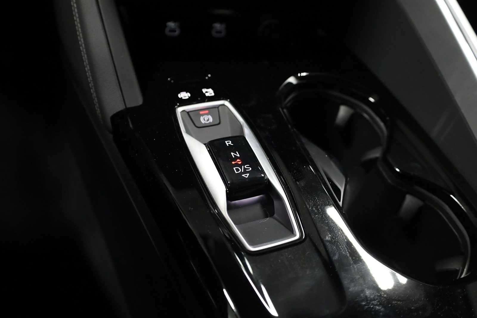 Thumbnail: 2025 Audi Q5 - 27