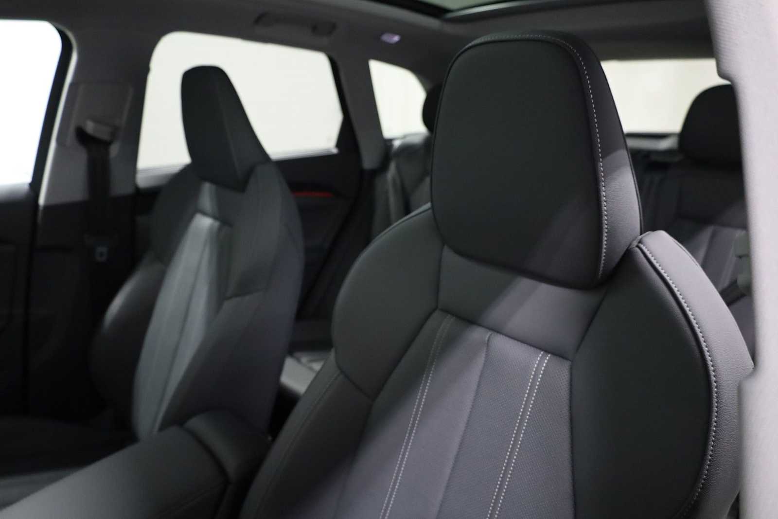 Thumbnail: 2025 Audi Q5 - 18