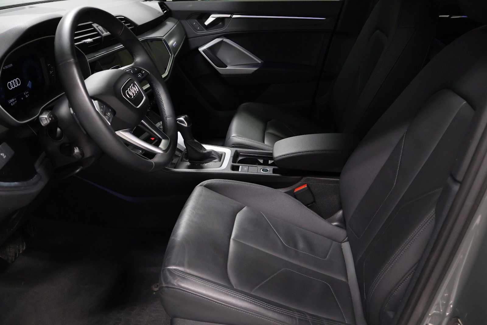 Thumbnail: 2023 Audi Q3 - 5