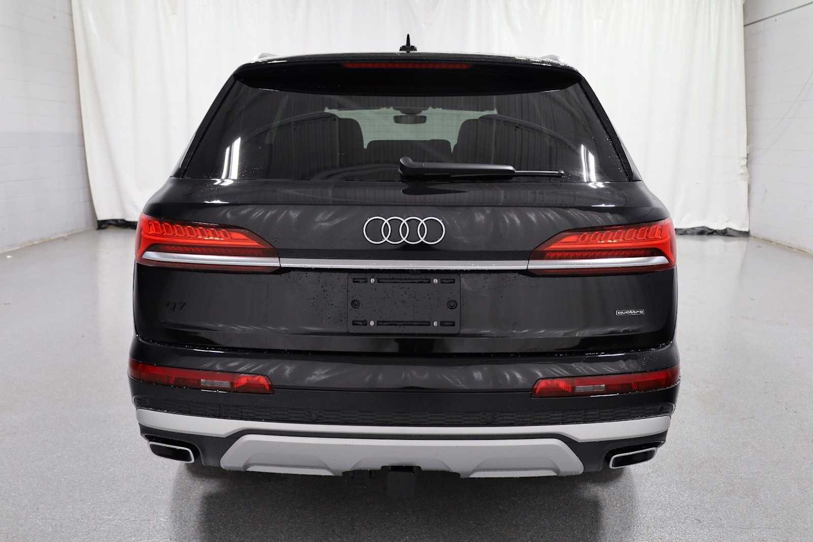 Thumbnail: 2026 Audi Q7 - 7