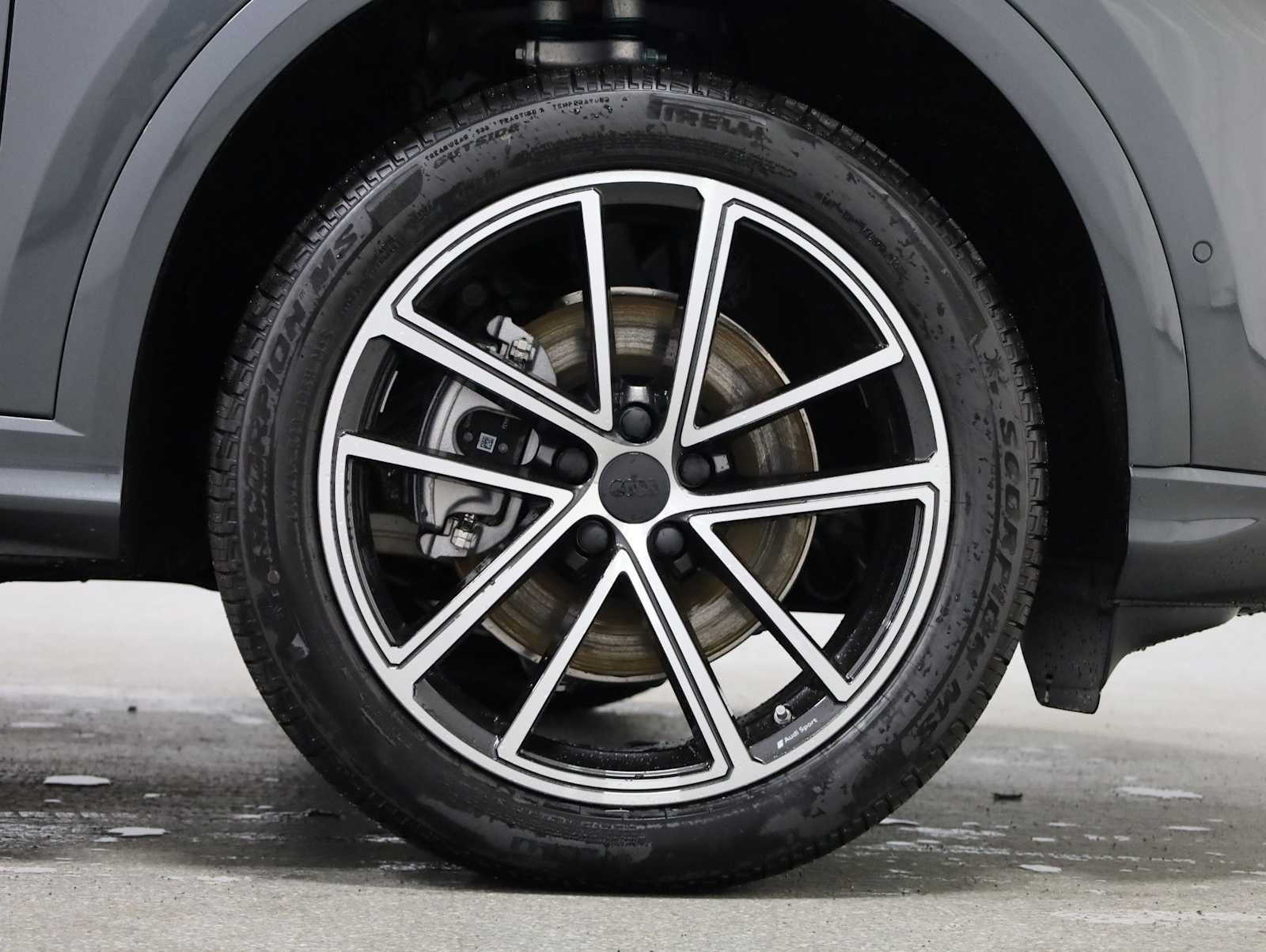 Thumbnail: 2026 Audi Q5 - 11