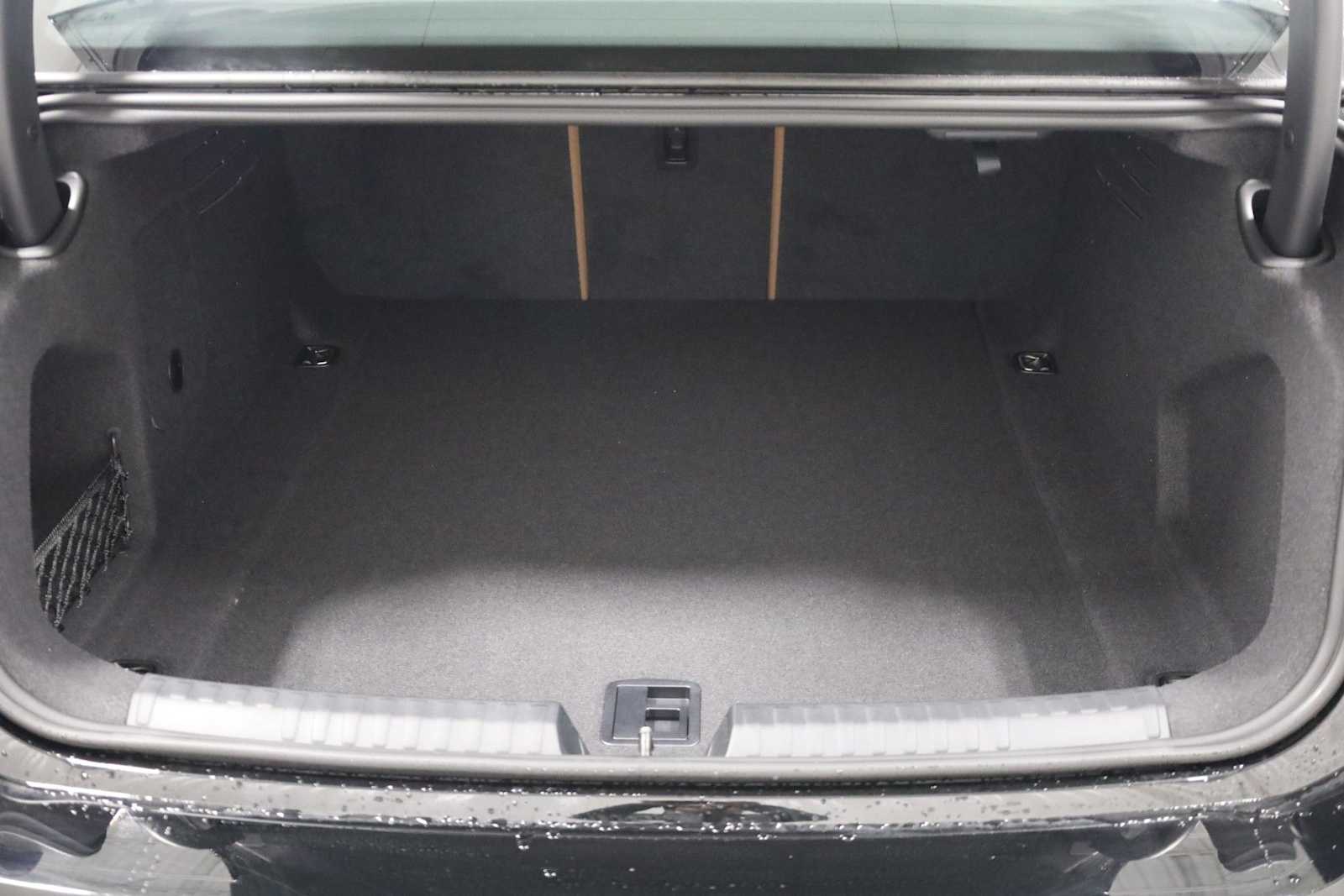 Thumbnail: 2026 Audi A6 - 39