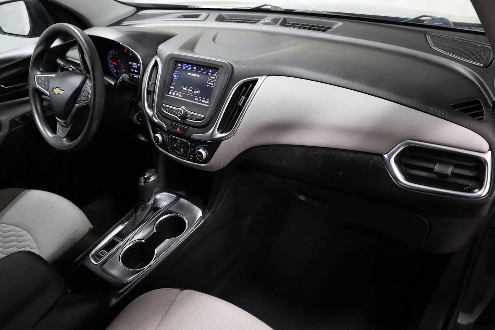 Thumbnail: 2020 Chevrolet Equinox - 6