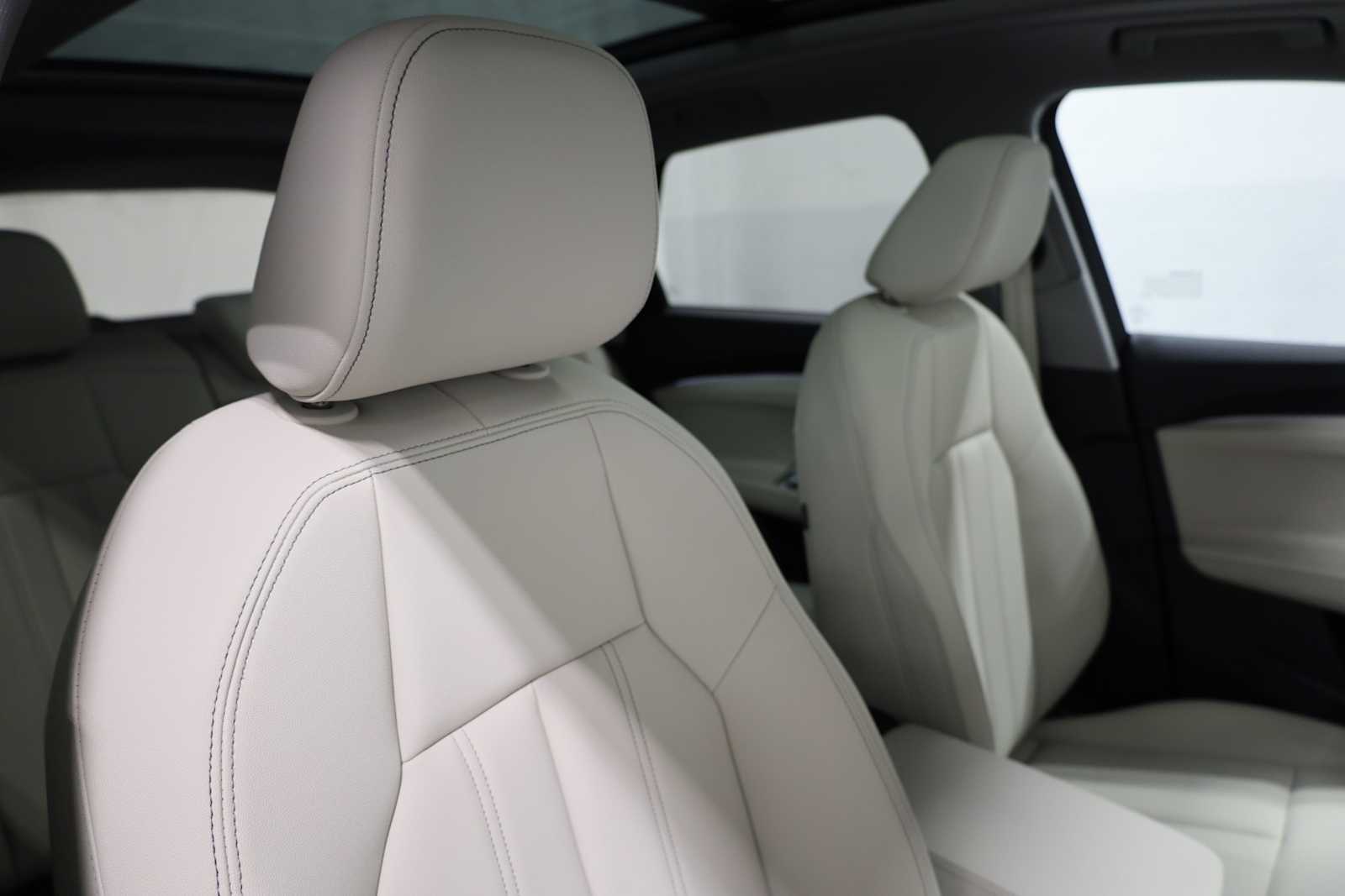 Thumbnail: 2025 Audi Q5 - 21