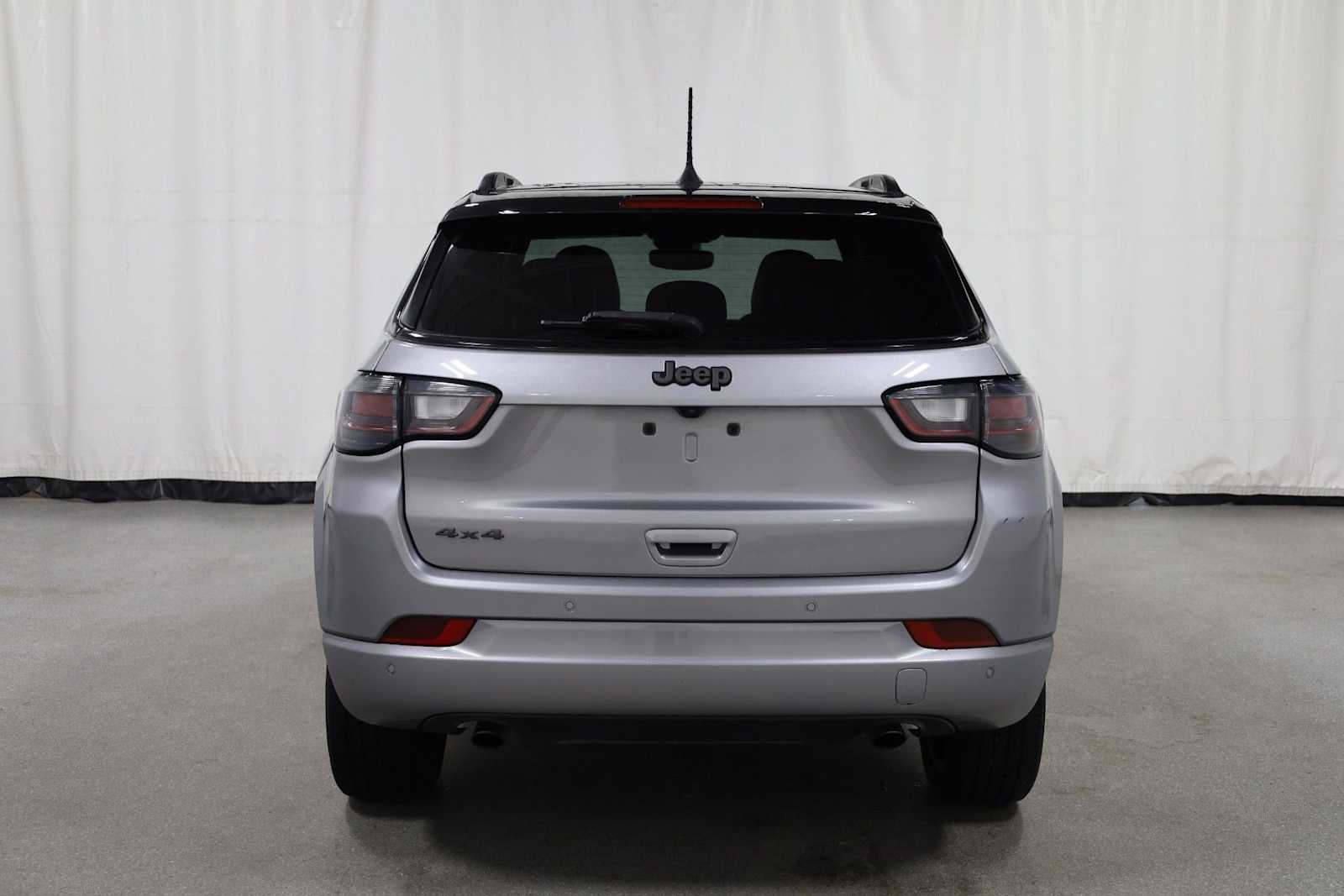 Thumbnail: 2023 Jeep Compass - 7