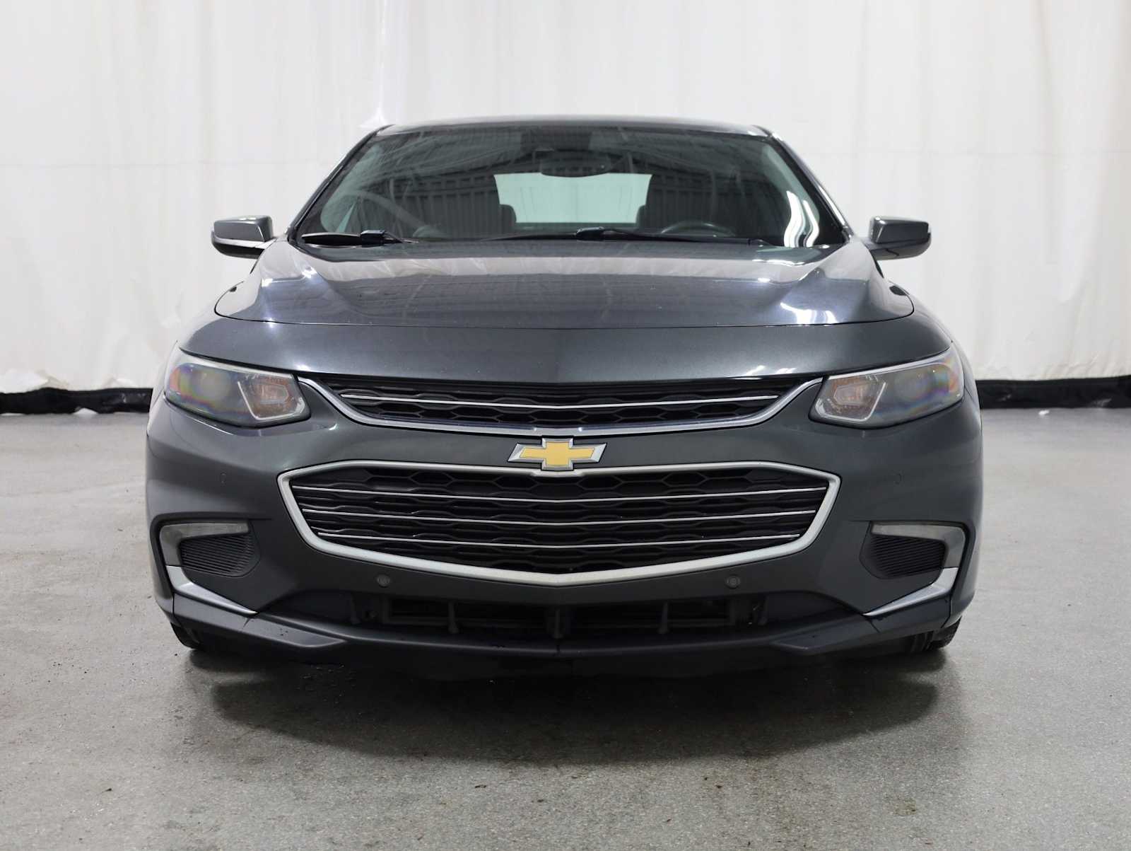 Thumbnail: 2017 Chevrolet Malibu - 14