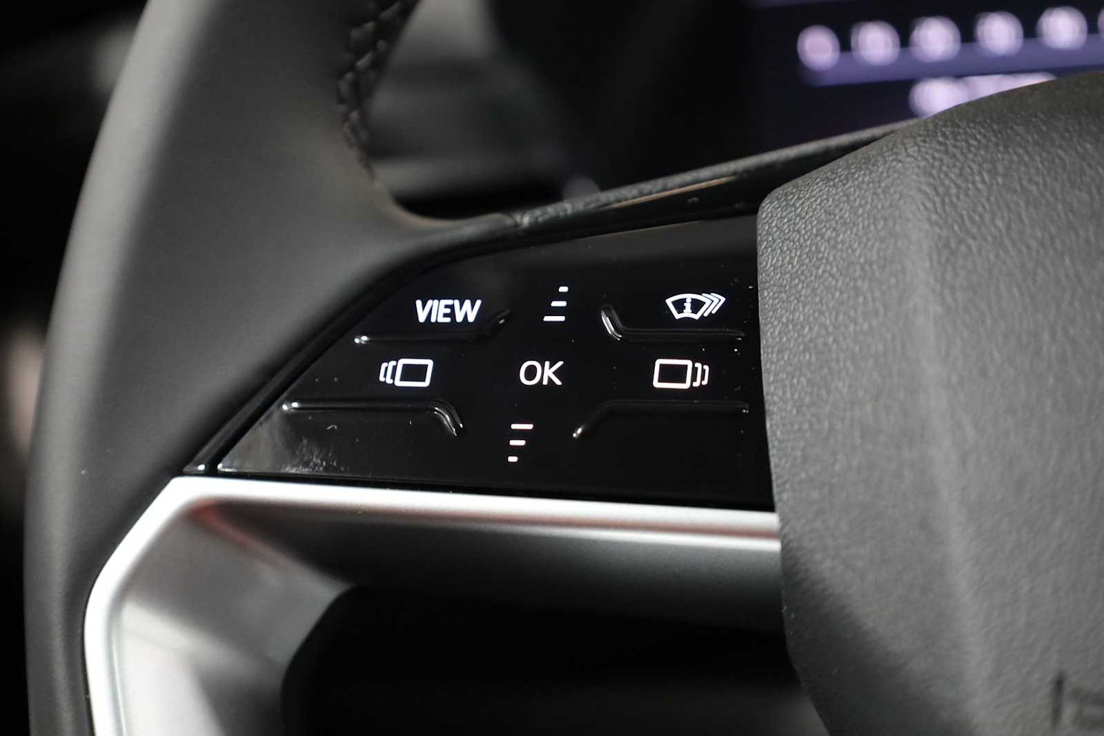 Thumbnail: 2025 Audi Q5 - 24