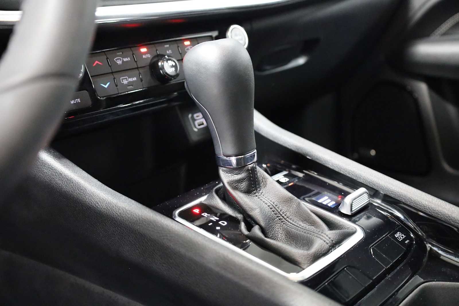 Thumbnail: 2023 Jeep Compass - 27