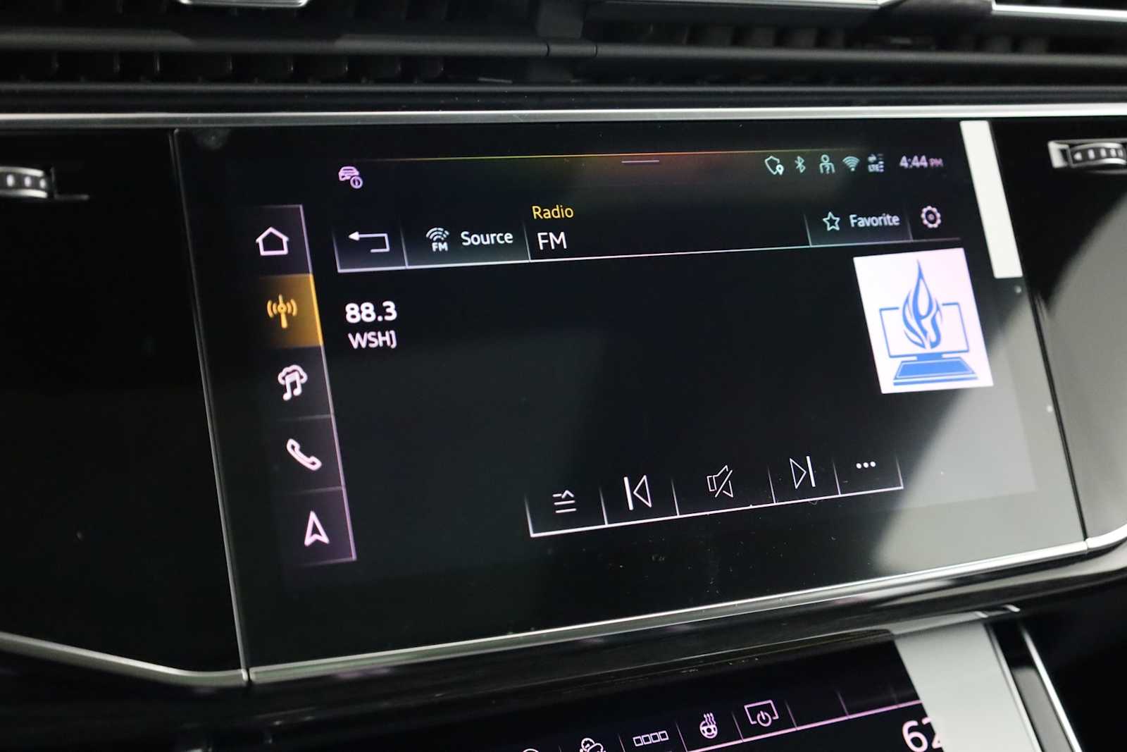 Thumbnail: 2026 Audi Q8 - 38