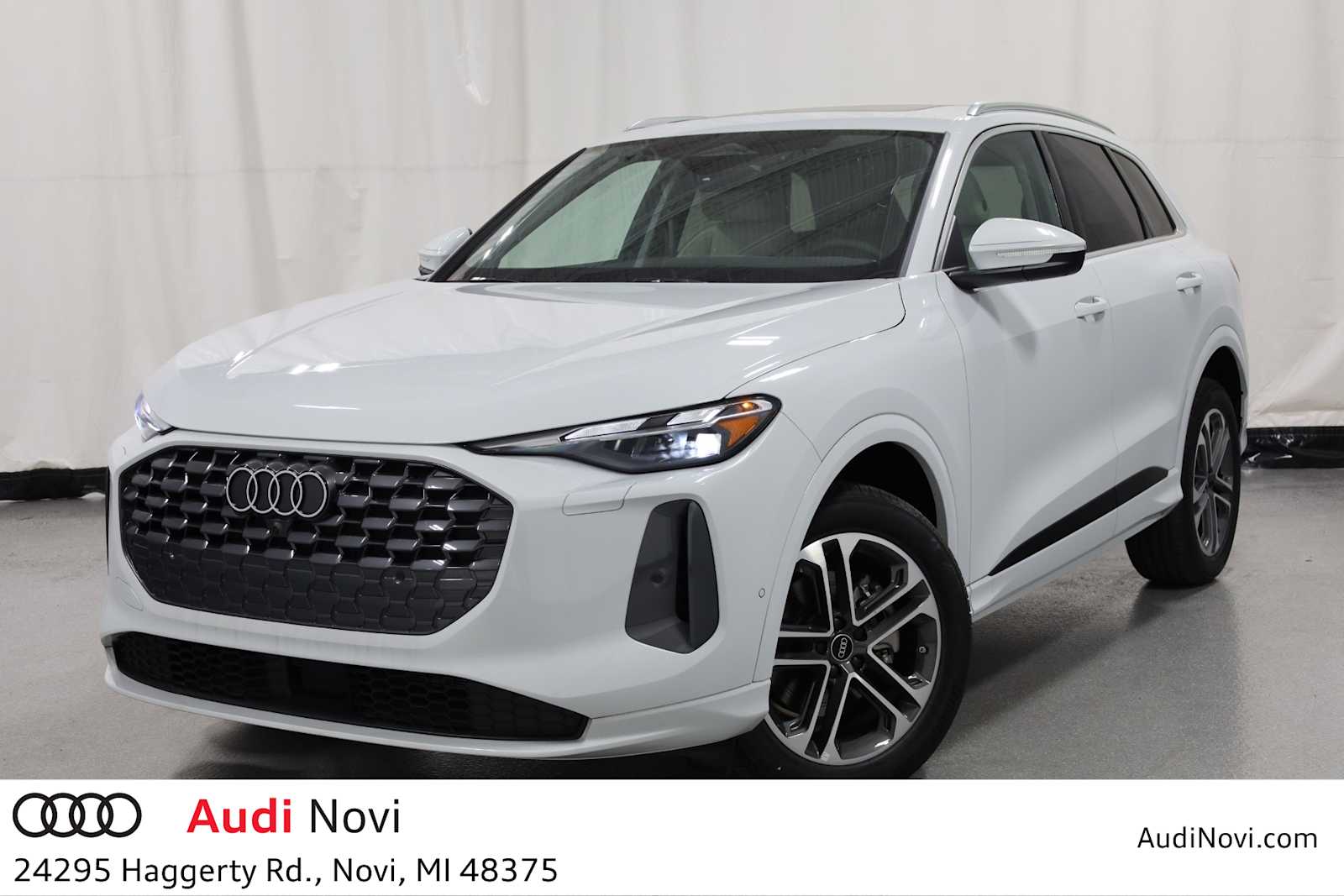 Thumbnail: 2025 Audi Q5 - 1