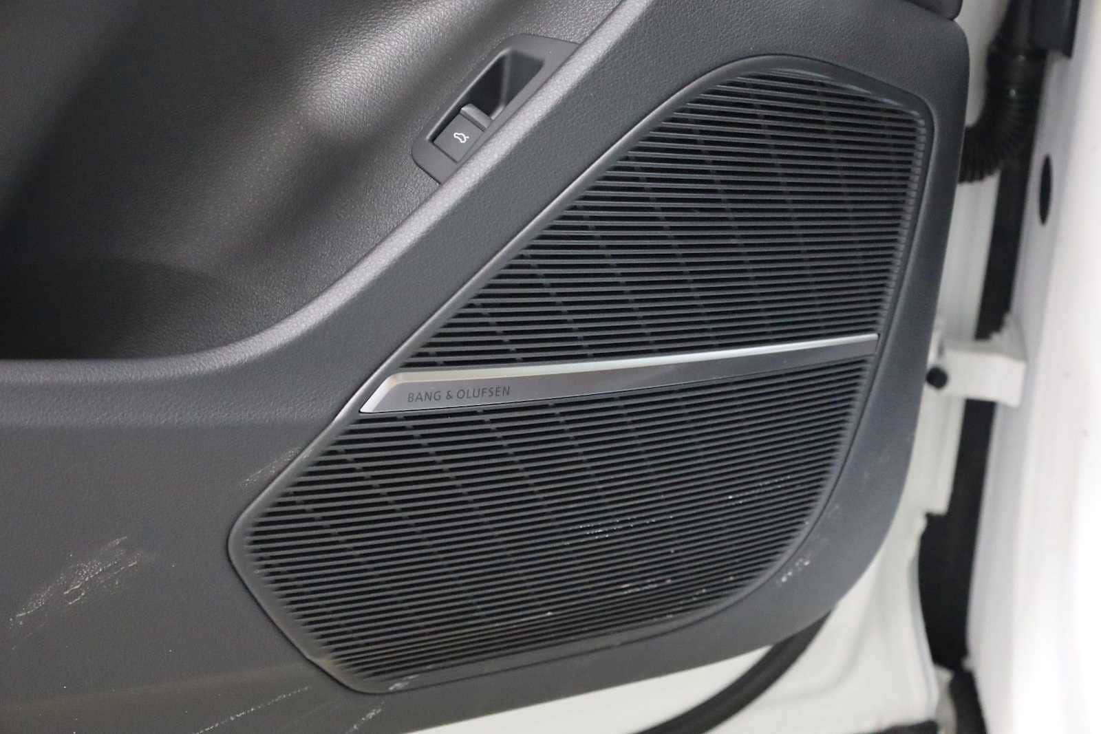 Thumbnail: 2026 Audi Q7 - 17