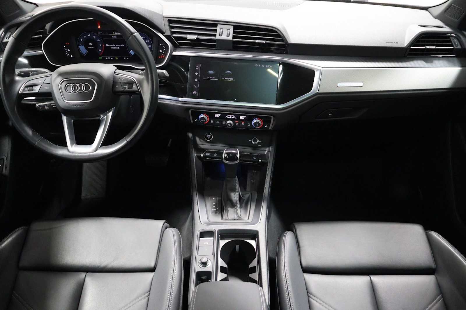 Thumbnail: 2023 Audi Q3 - 21