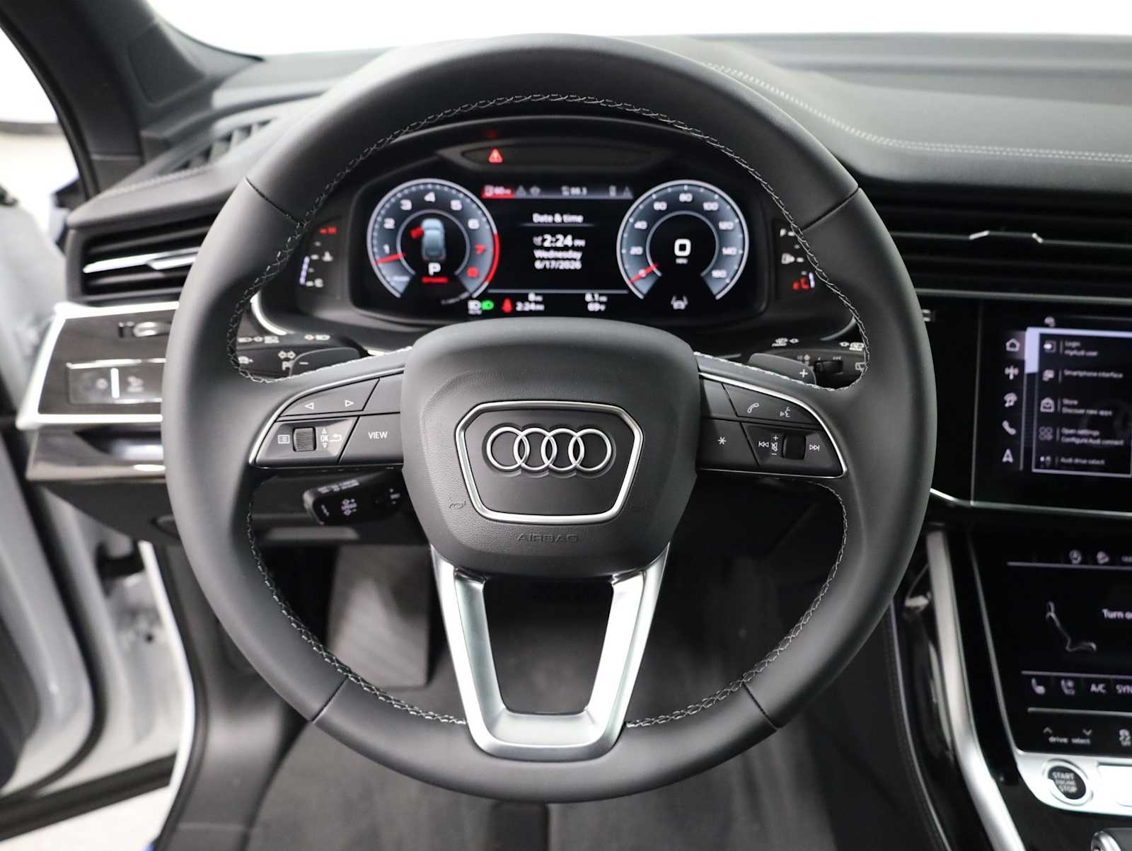 Thumbnail: 2026 Audi Q7 - 23