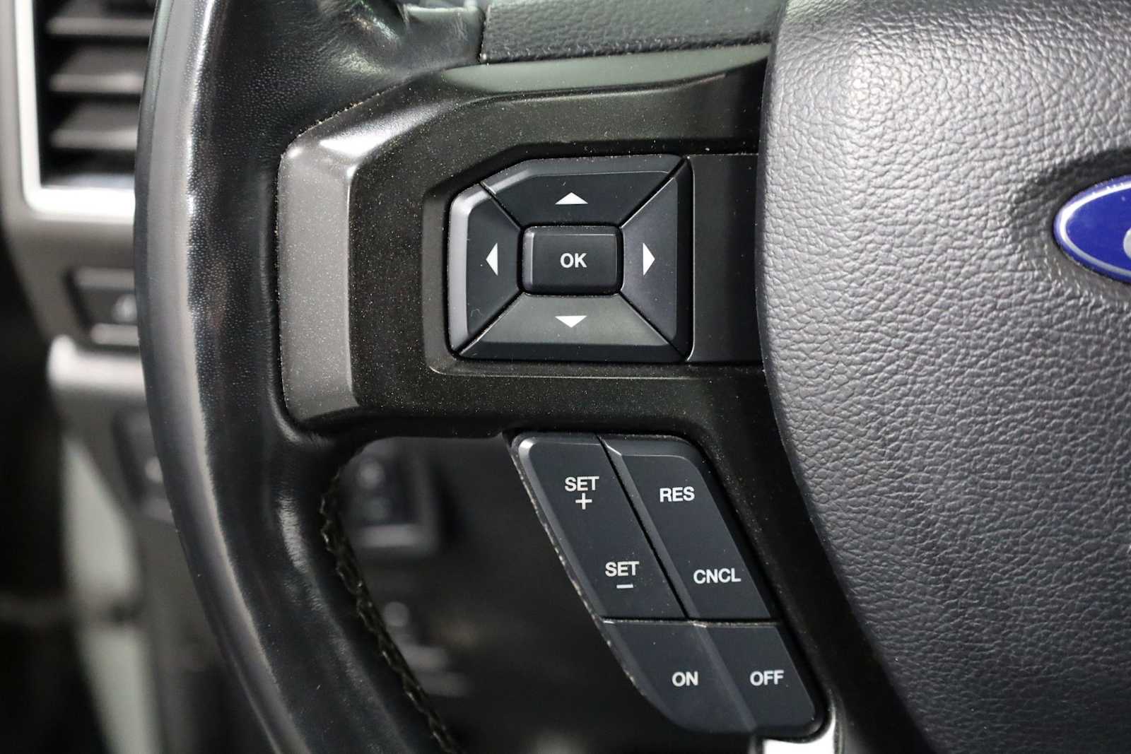 Thumbnail: 2019 Ford Expedition - 25