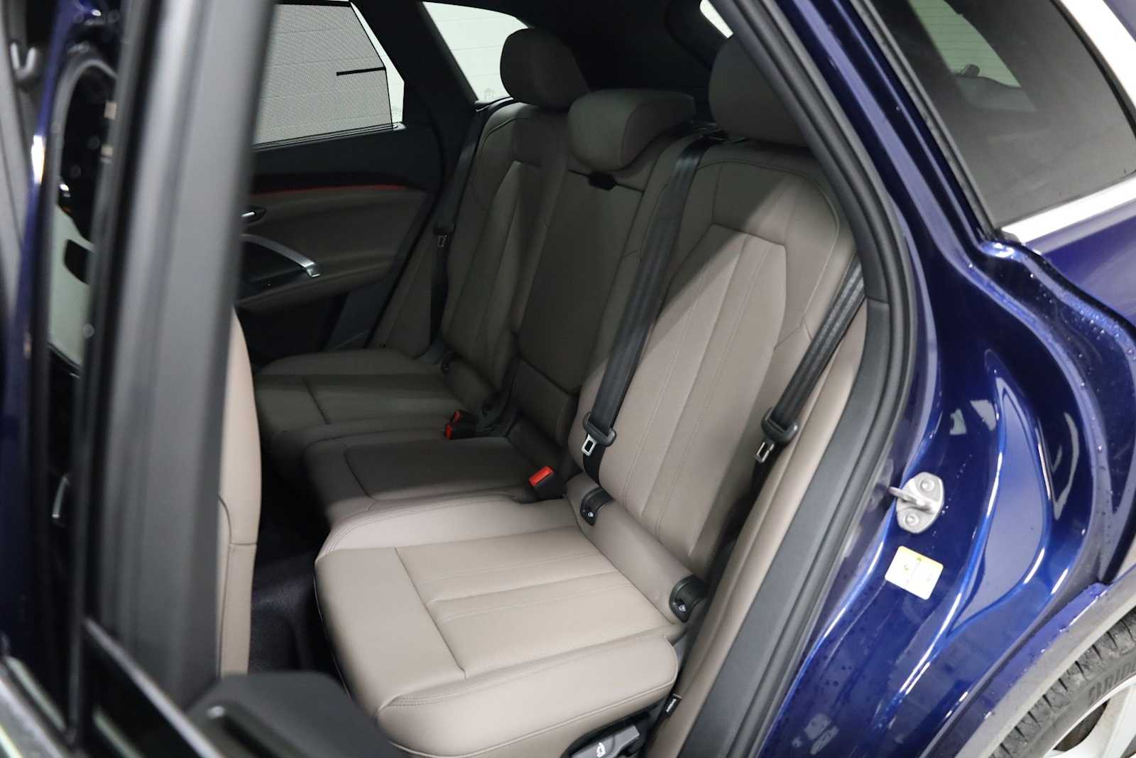 Thumbnail: 2025 Audi Q5 - 34