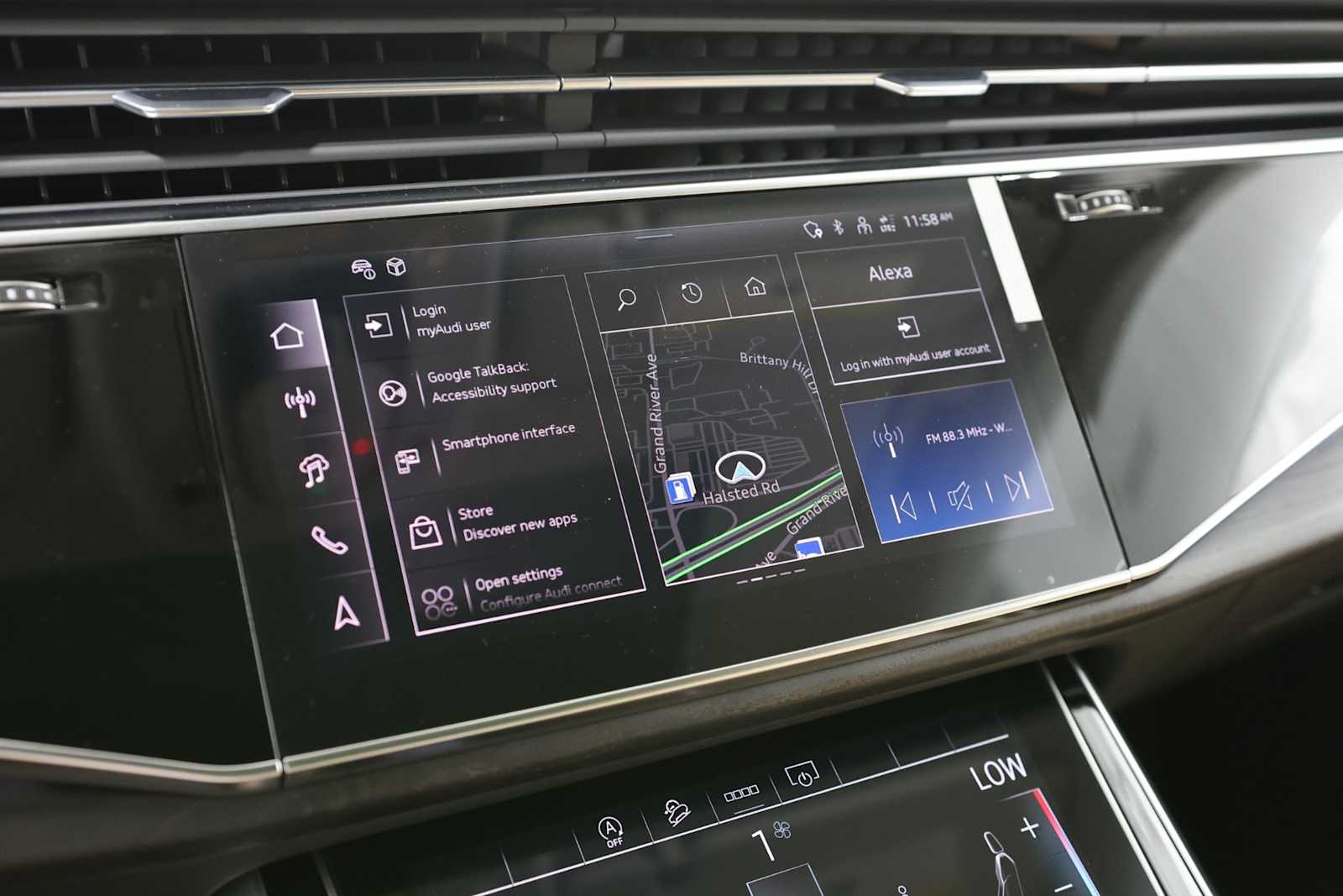 Thumbnail: 2025 Audi Q8 - 30