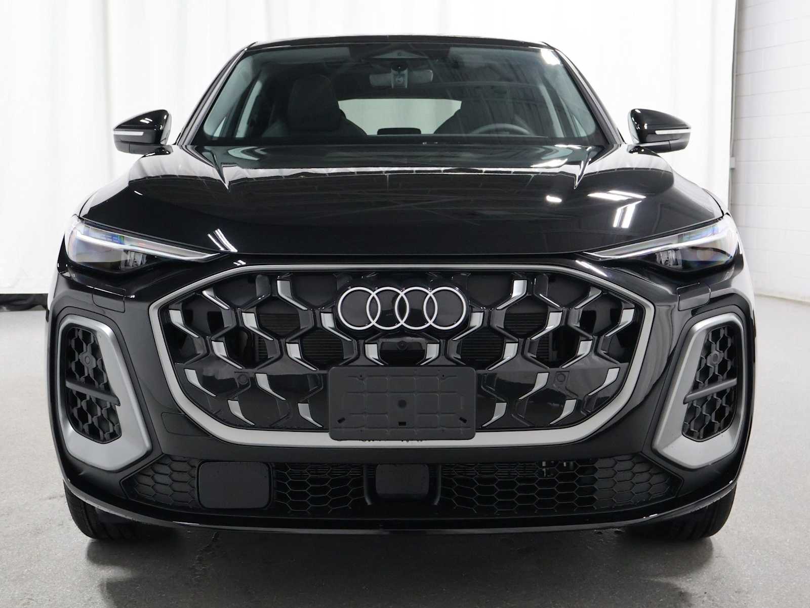 Thumbnail: 2026 Audi Q5 - 14