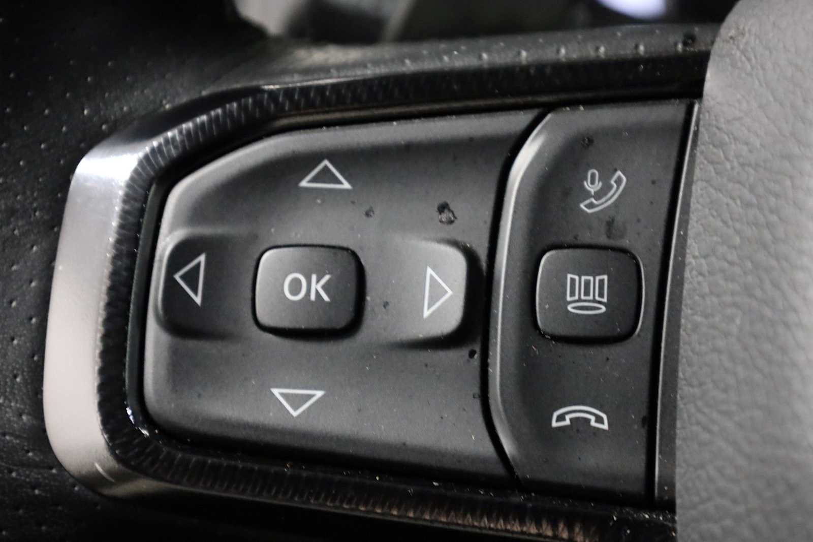 Thumbnail: 2025 RAM 1500 - 24