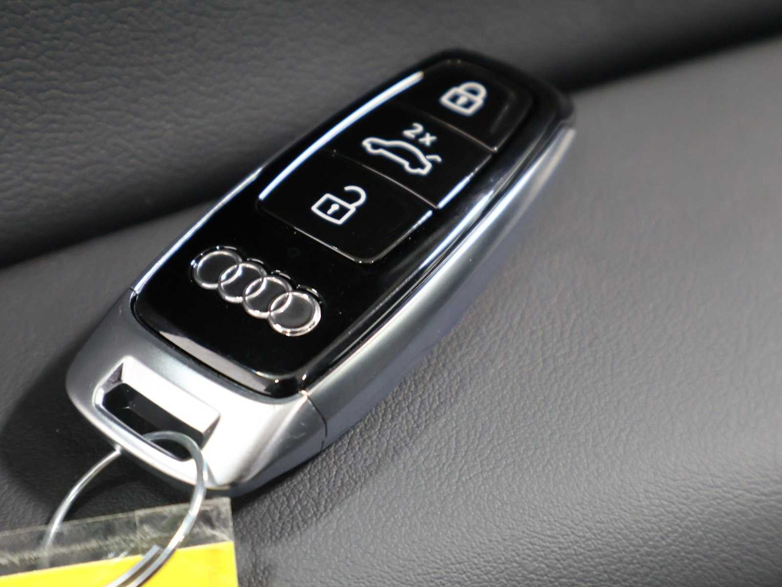 Thumbnail: 2026 Audi Q7 - 37