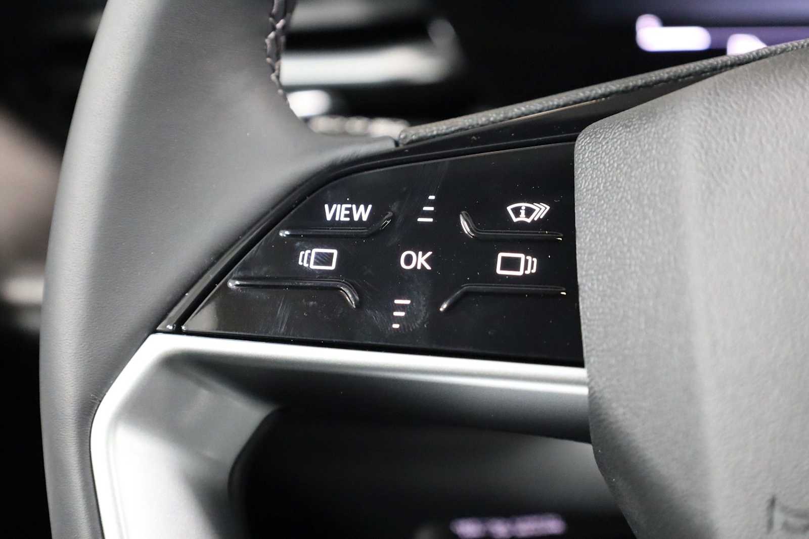 Thumbnail: 2025 Audi Q5 - 24