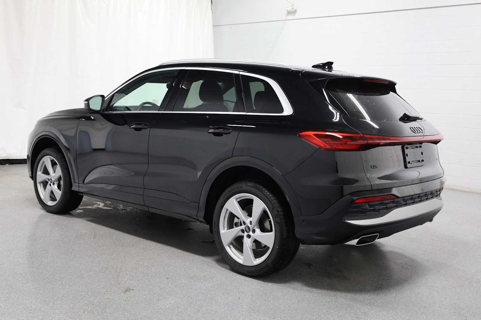 2025 Audi Q5 2.0T Premium photo 3