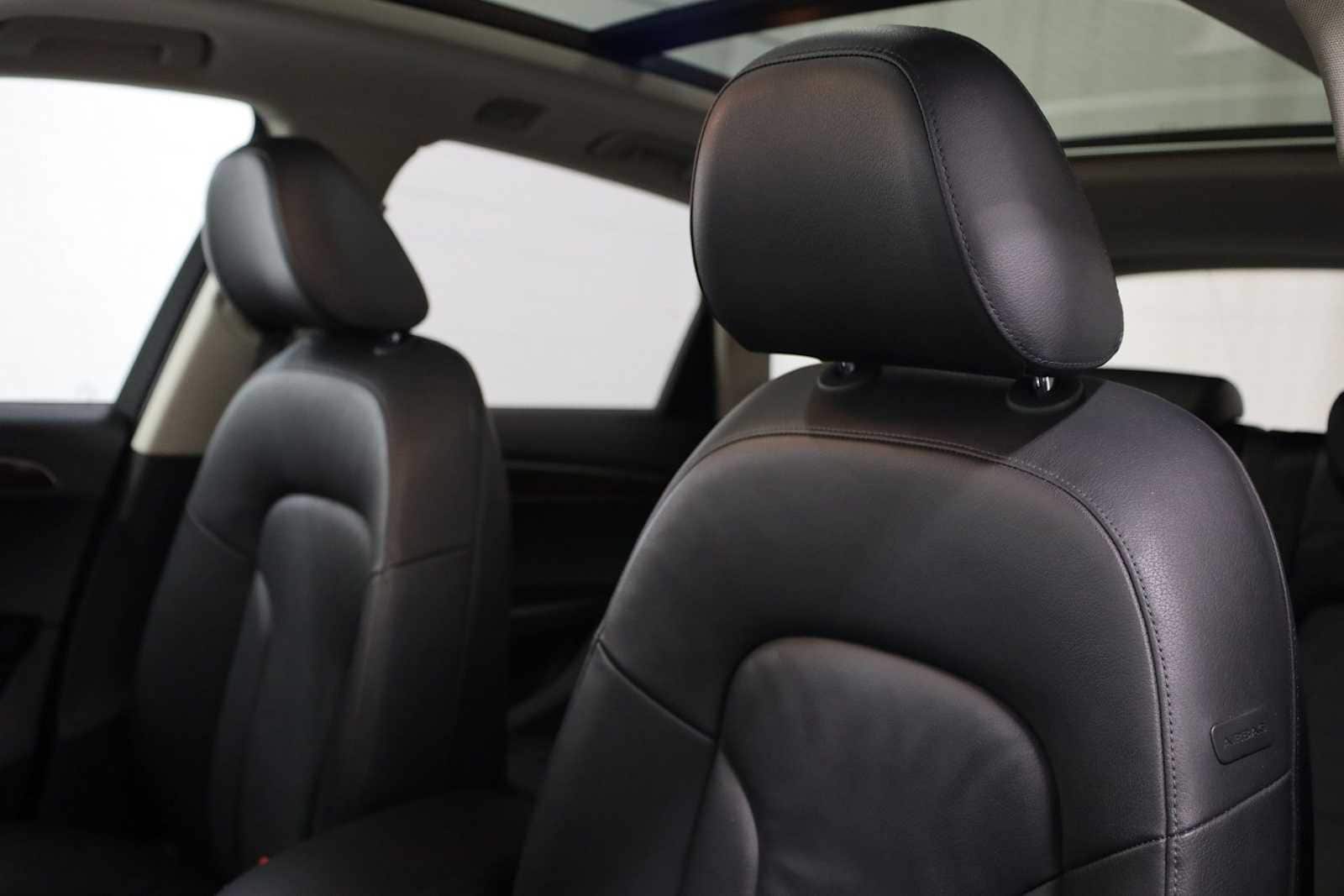 Thumbnail: 2010 Audi Q5 - 17