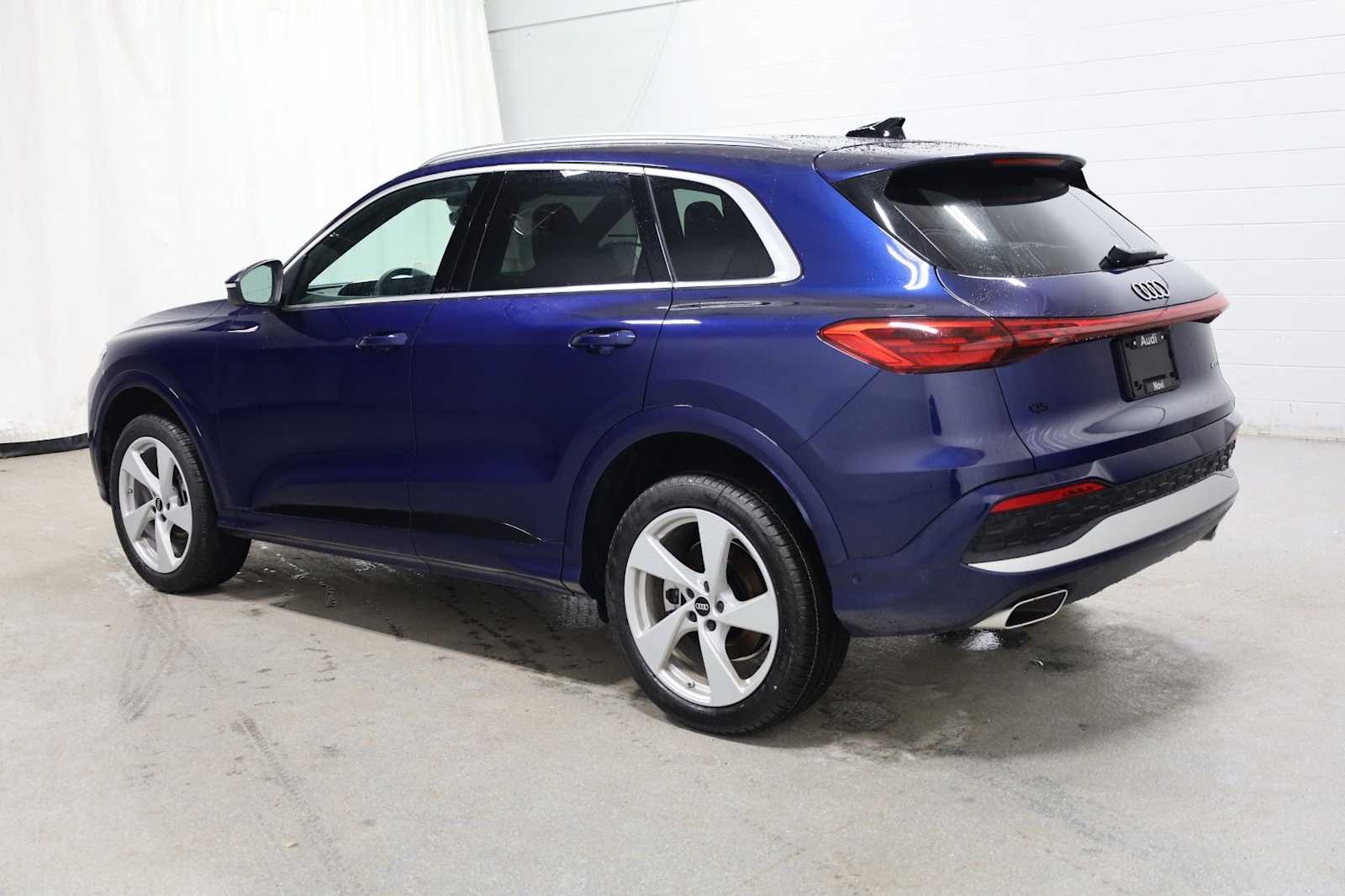 Thumbnail: 2025 Audi Q5 - 3