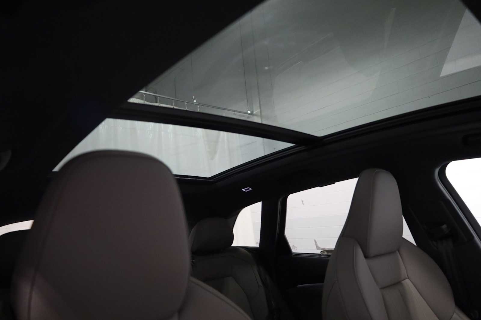 Thumbnail: 2025 Audi Q5 - 19