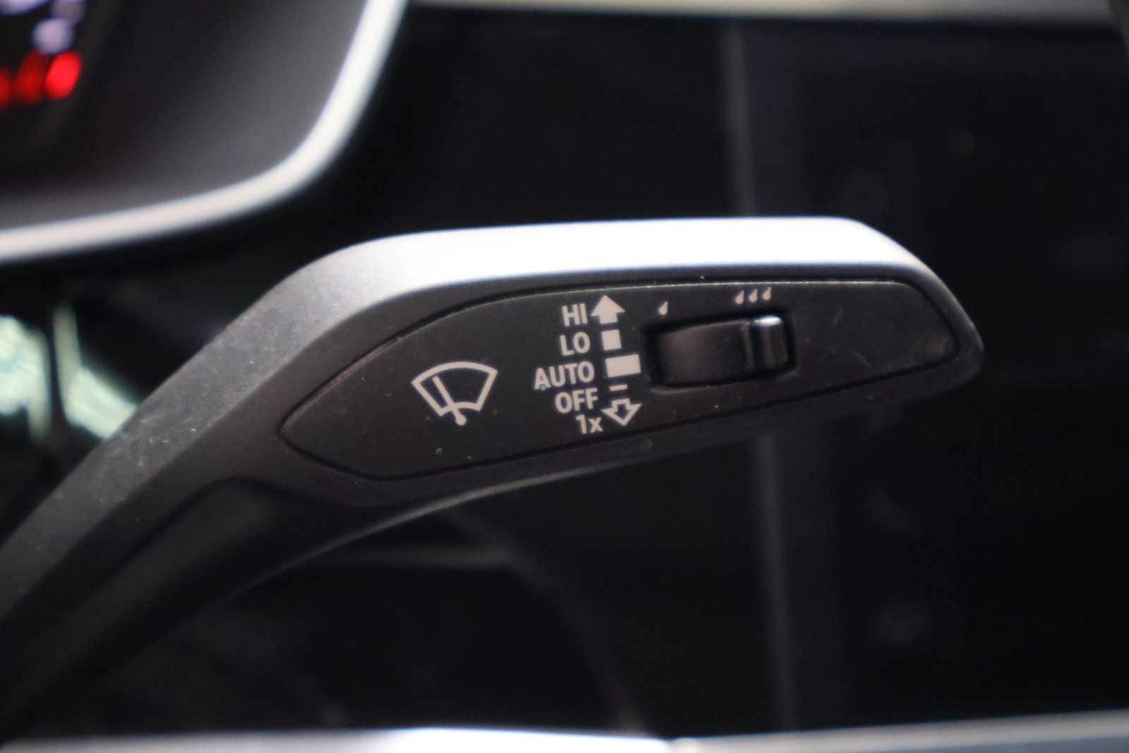 Thumbnail: 2023 Audi Q3 - 25