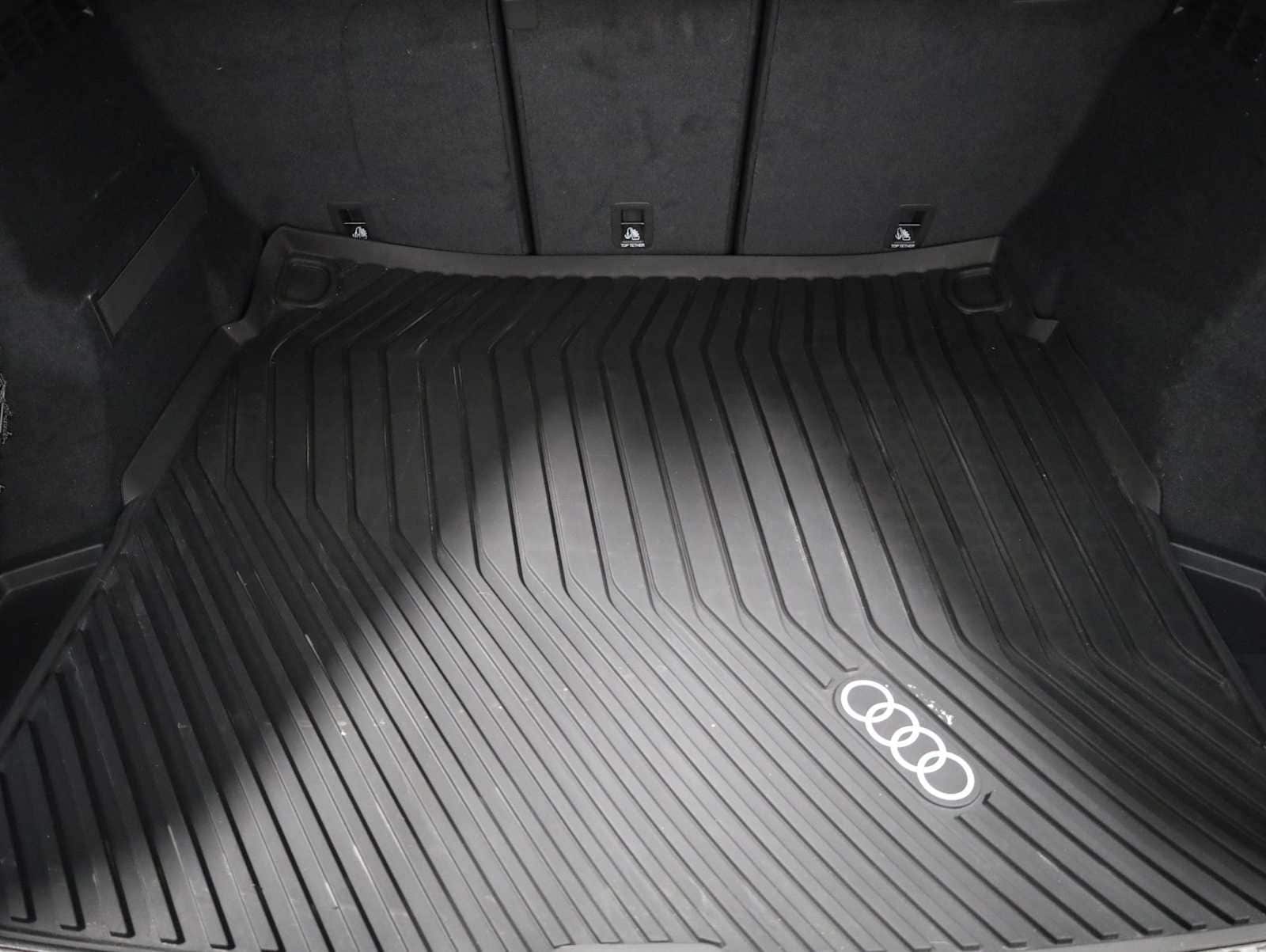 Thumbnail: 2025 Audi Q5 - 40