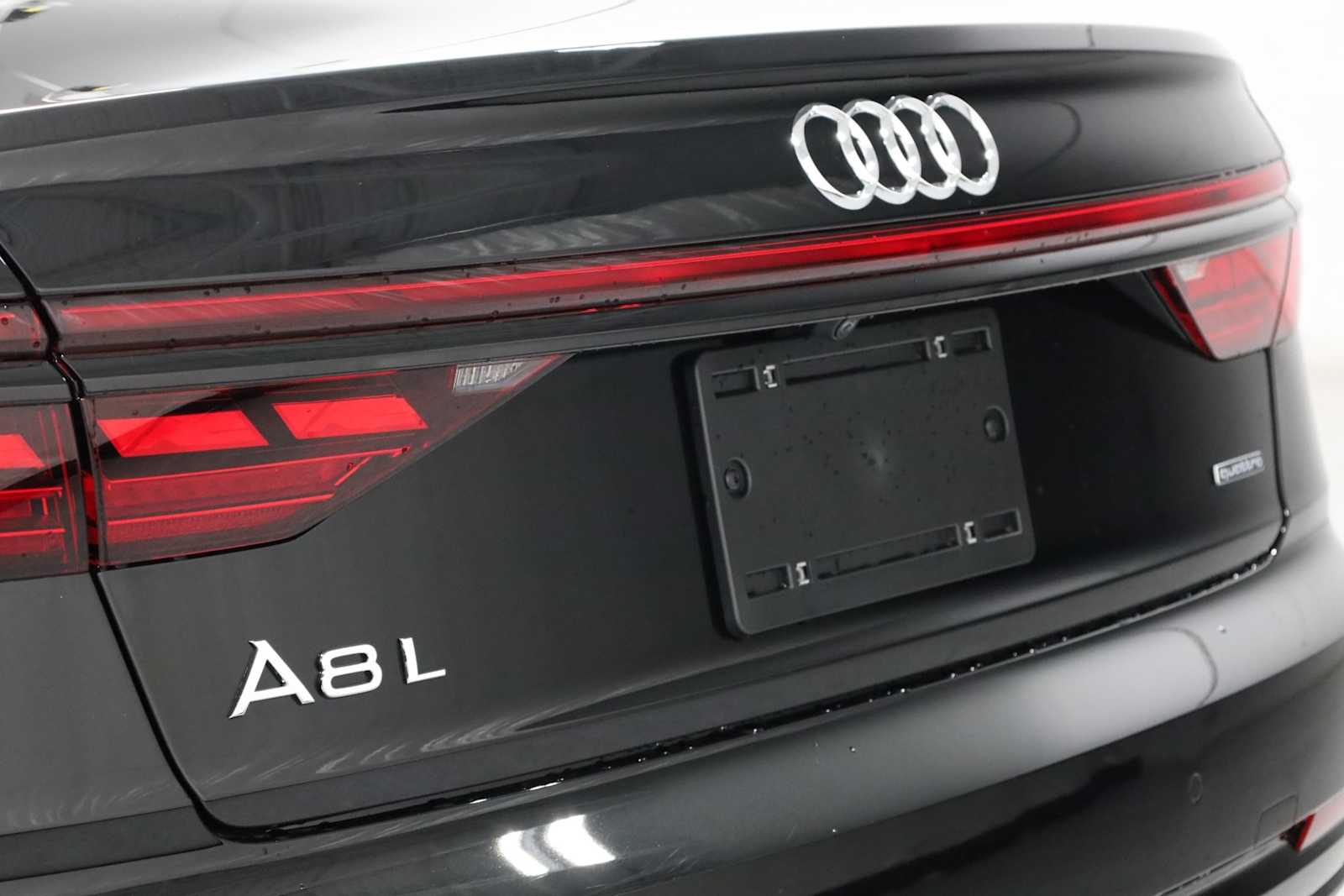 Thumbnail: 2025 Audi A8 - 8