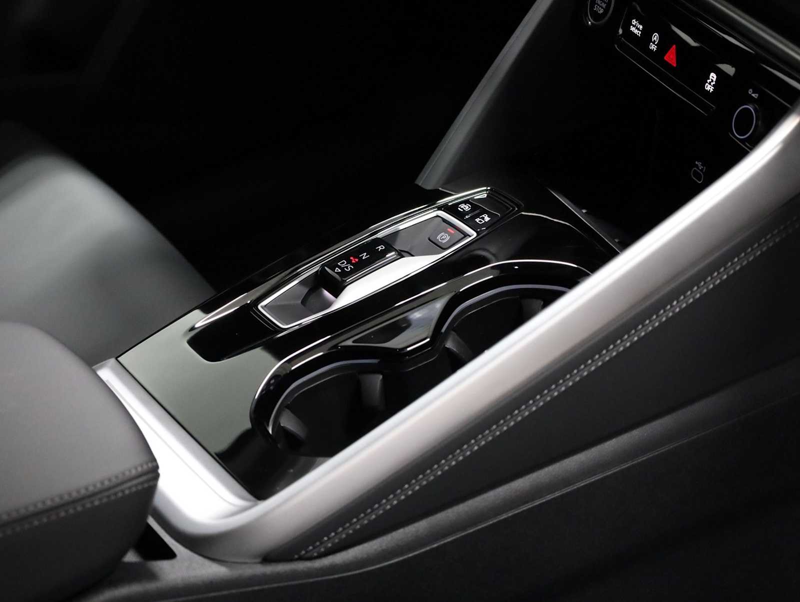 Thumbnail: 2026 Audi Q5 - 19