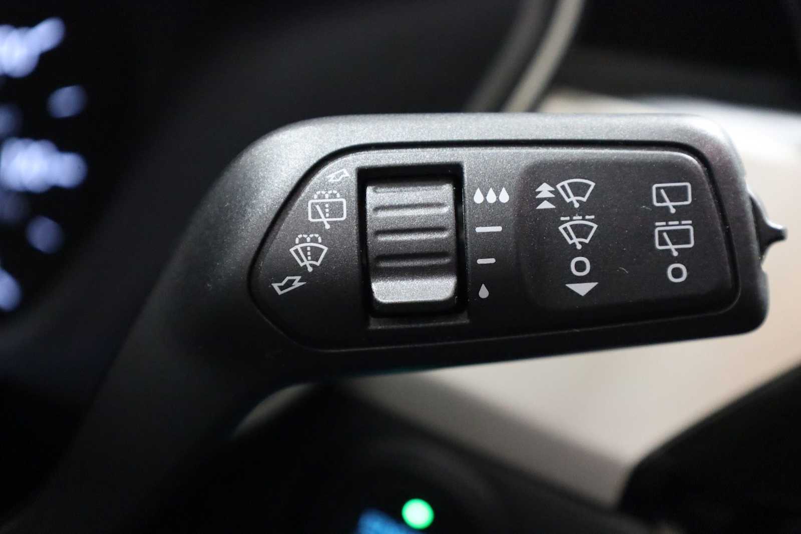 Thumbnail: 2020 Ford Escape - 27