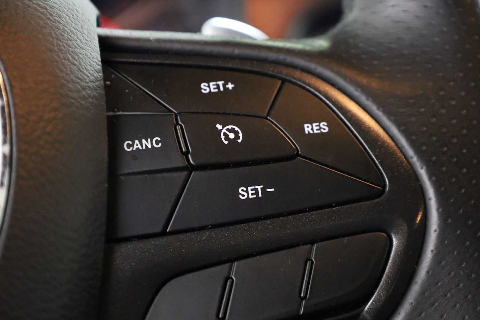 Thumbnail: 2018 Dodge Charger - 25