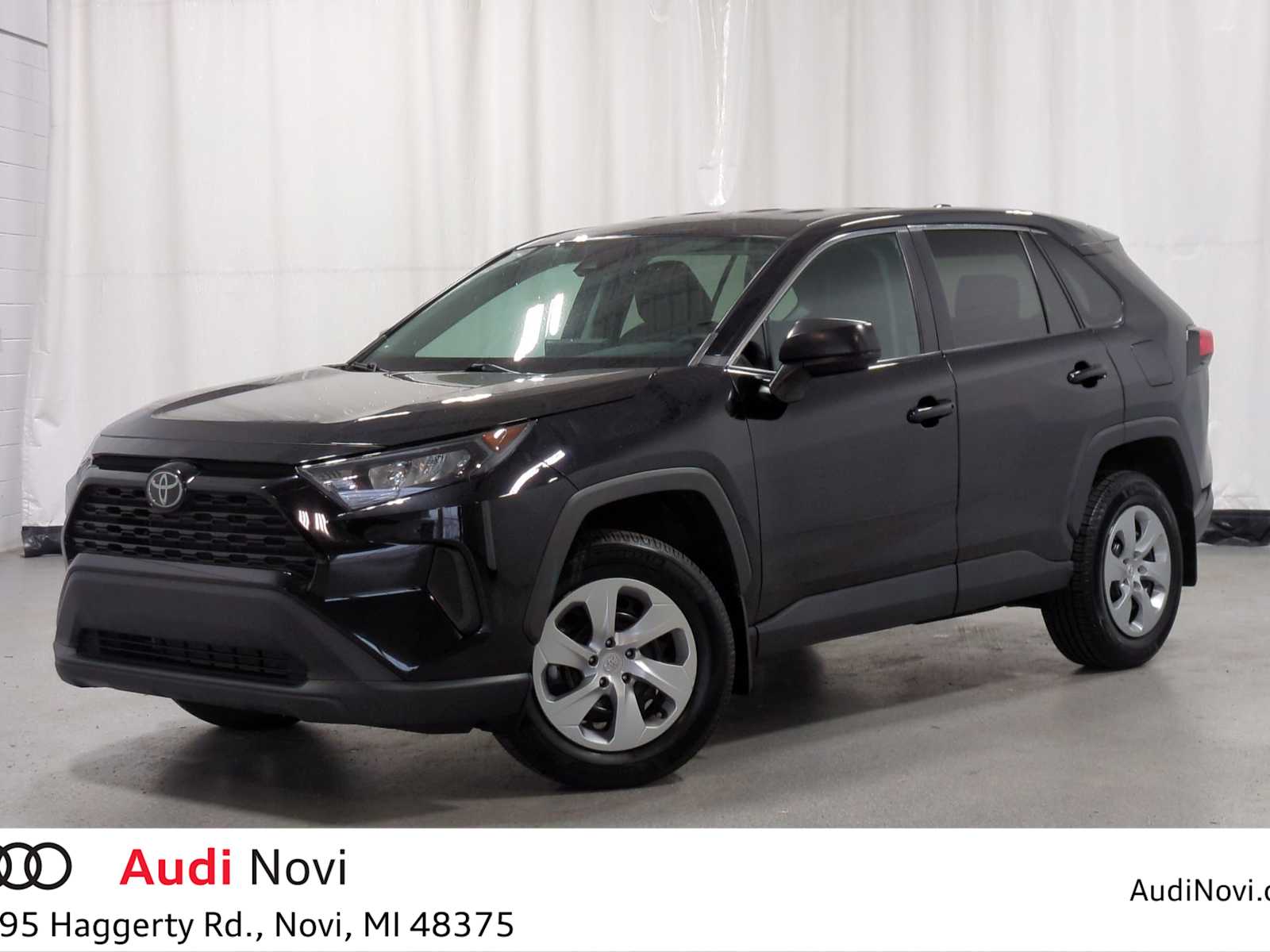 Thumbnail: 2022 Toyota RAV4 - 1