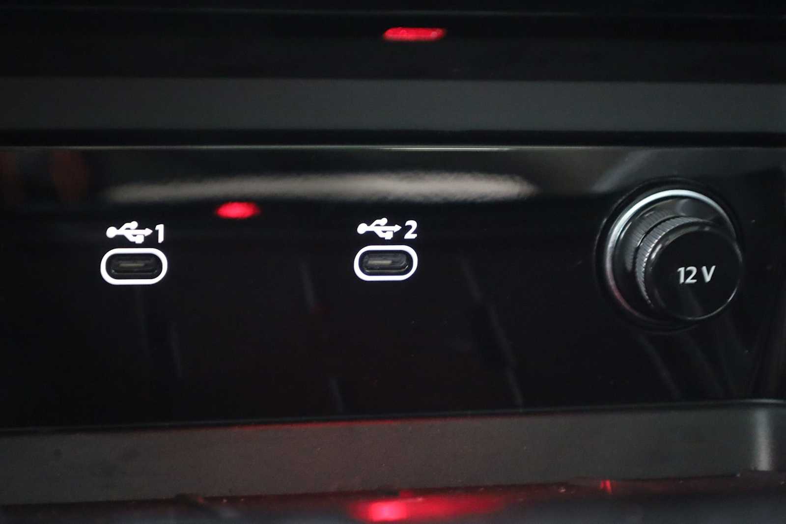 Thumbnail: 2025 Audi Q5 - 33