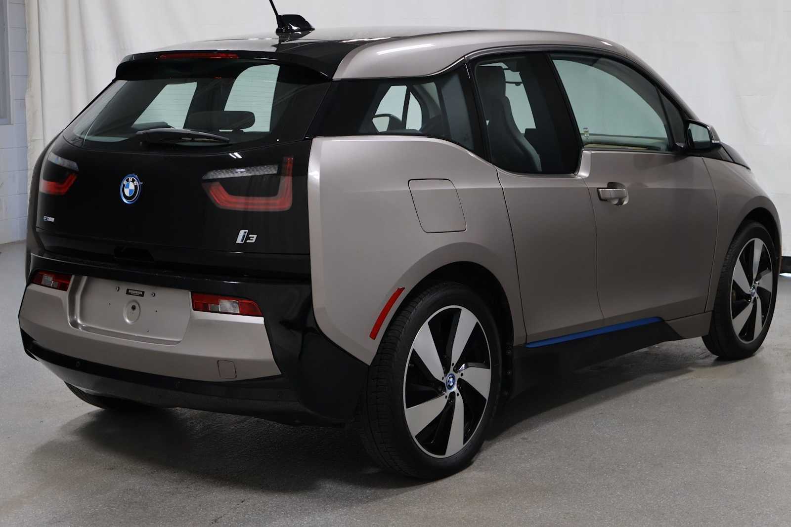 Thumbnail: 2014 BMW i3 - 9