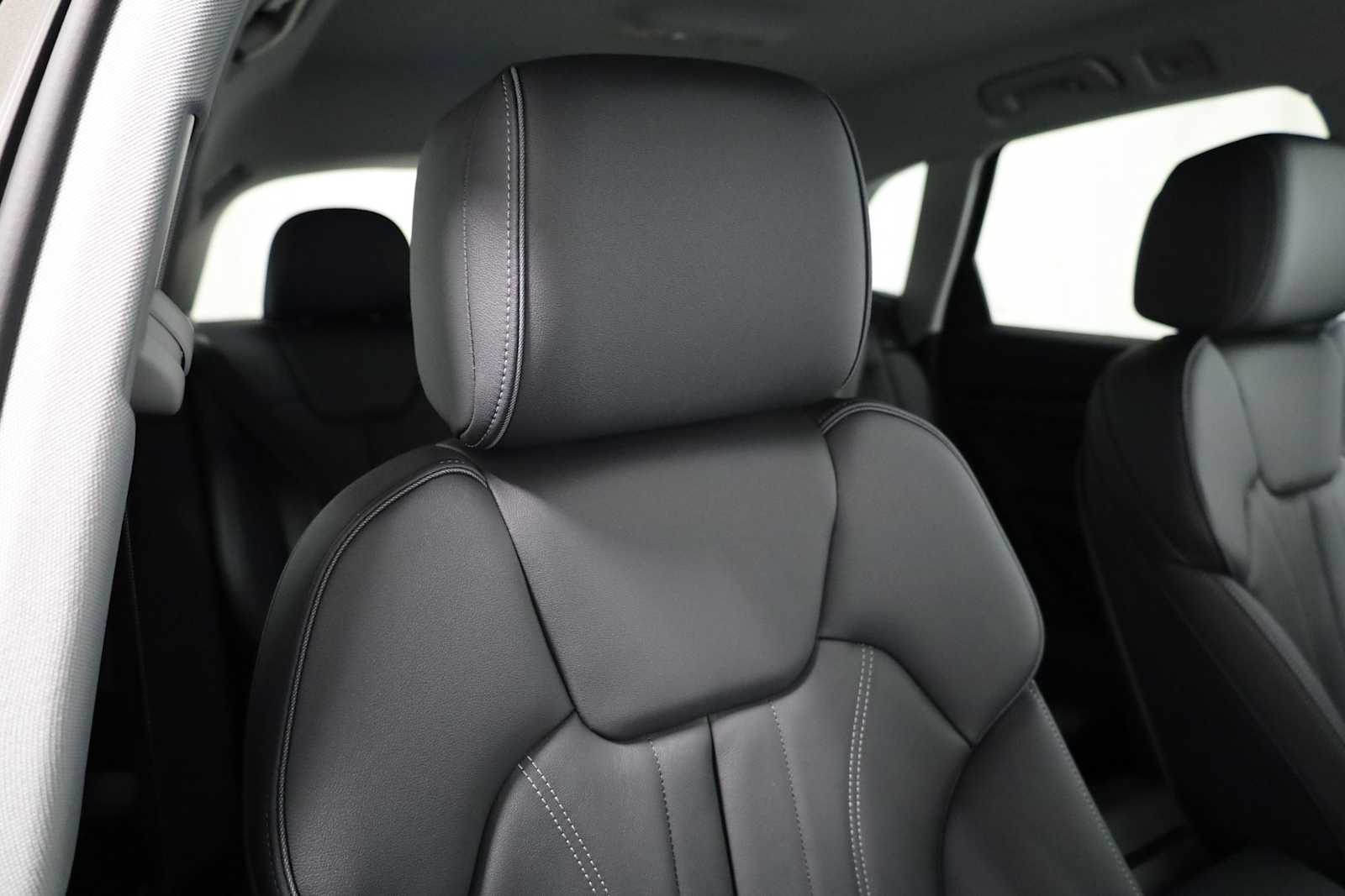 2024 Audi Q5 e Premium 14